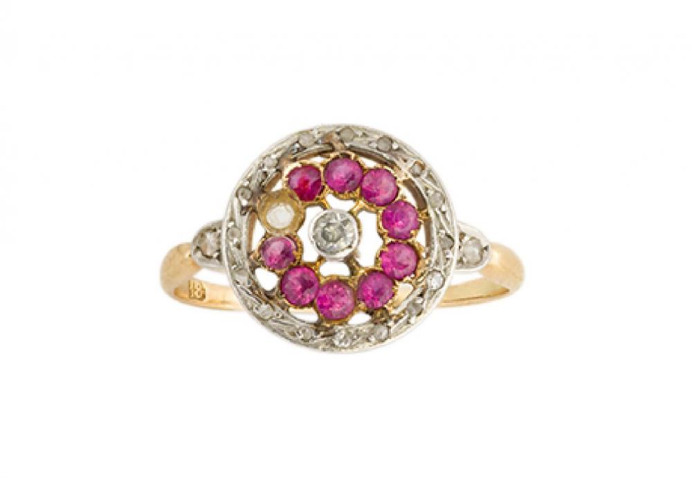  synthetic ruby and diamond circular cluster ring