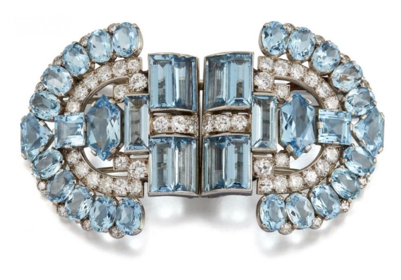 brooch 